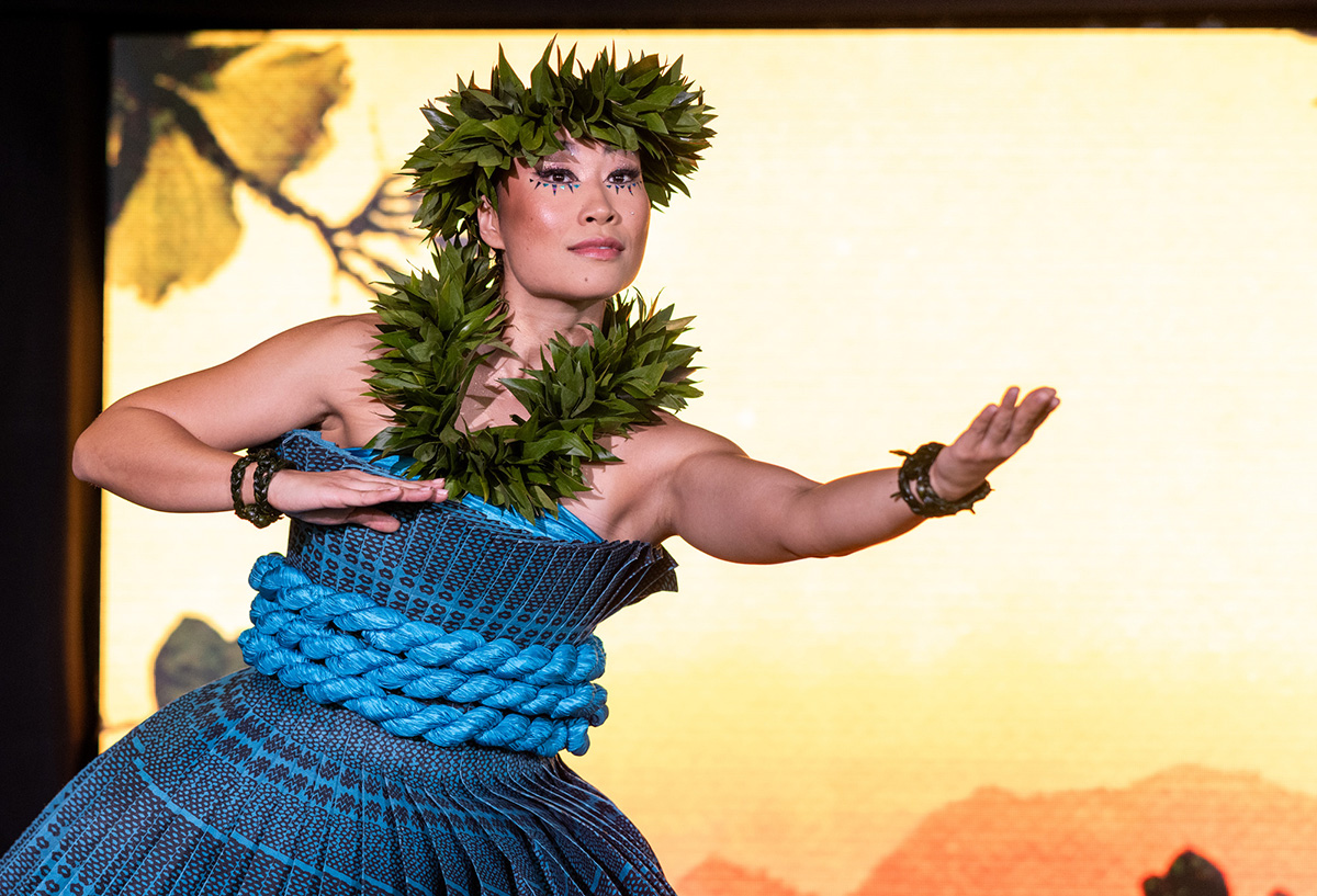 Cirque Du Soleil Hula Dancer Mami Ogiwara