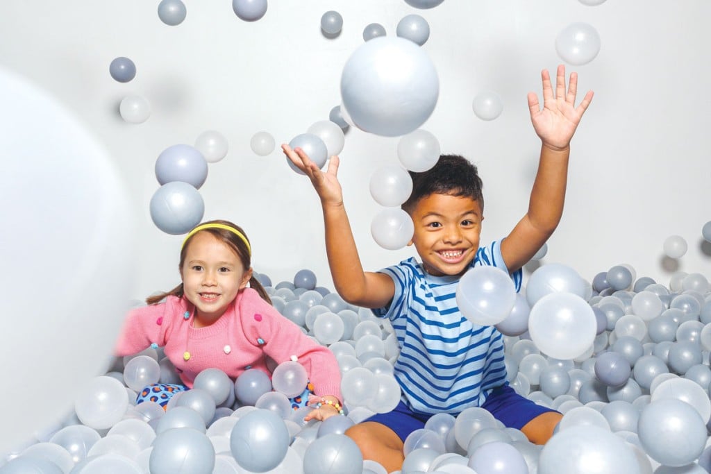Hf2212 Ay Kids City Adventure 8420 Rev