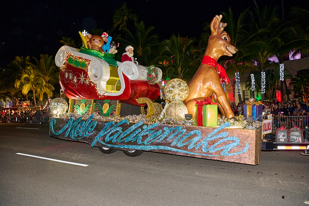 Honolulu City Lights Parade Photo Credit Ron Slauson