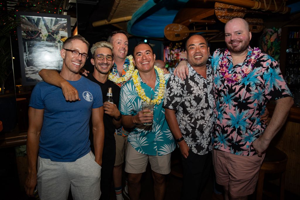 Hulas Bar Lei Stand